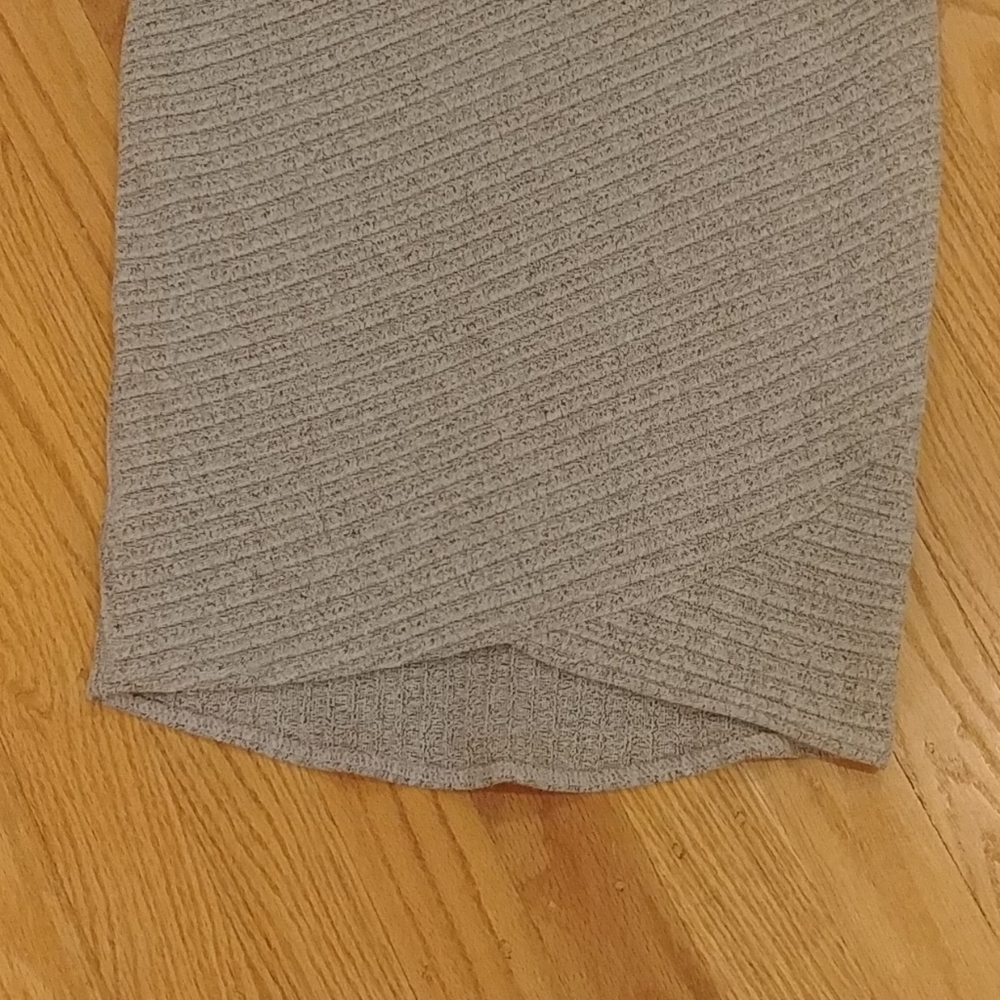 ⭐️CLOSET CLOSE OUT⭐️
Candie's Sexy Curve Hugging Dress
Size X-Small - Picture 6 of 10